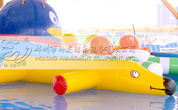 水狗中小型水上漂浮物夏季嬉水樂園水池搭配休閑設(shè)施