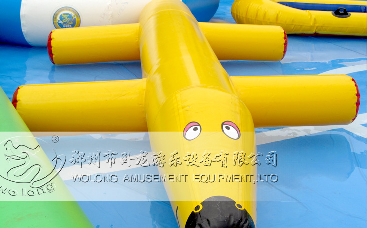 水狗中小型水上漂浮物夏季嬉水樂園水池搭配休閑設(shè)施