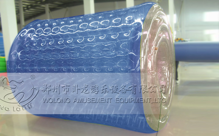 水上滾筒一款水上趣味游樂設(shè)備公園湖泊小河流均可使用