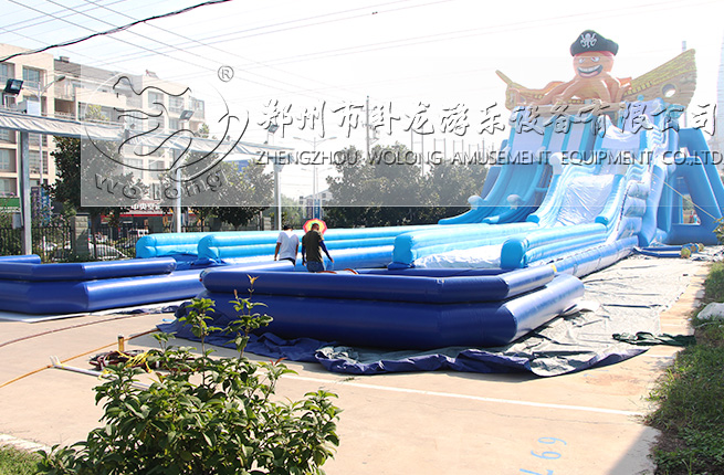 海上大滑梯_充氣水上樂園,海盜主題水樂園_支架游泳池_充氣游泳池_支架水池_動漫水世界_鄭州市臥龍游樂設(shè)備有限公